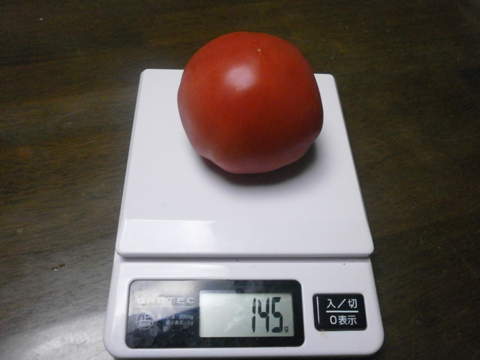 トマト　(161g/145g)